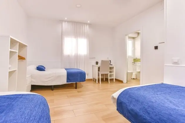 Üç Kişilik Oda