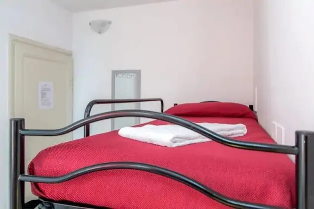 İki Ayrı Yataklı Oda, Ortak Banyo (Bunk Bed)