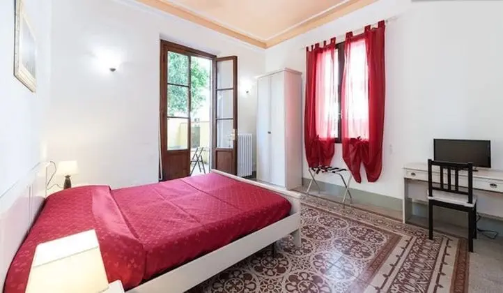 Tek Büyük veya İki Ayrı Yataklı Oda, Özel Banyo