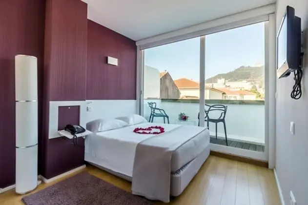 Tek Büyük Yataklı Oda (With views)