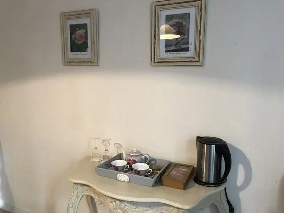 Comfort Tek Büyük Yataklı Oda, Banyolu/Duşlu, Havuz Manzaralı (RDC)