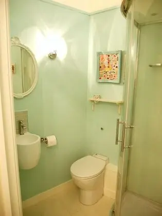 Romantic Oda (The French Room)