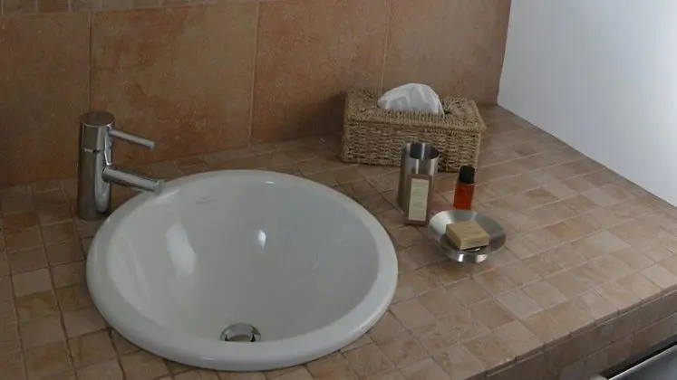 Tek Büyük Yataklı Oda, Bahçe Manzaralı (Bois Flotté)