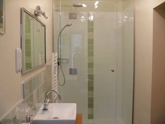 Superior Tek Büyük Yataklı Oda, Banyolu/Duşlu, Avlu Manzaralı