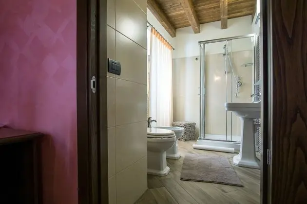 Business Tek Büyük Yataklı Oda (Papaveri)