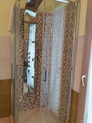 Tek Büyük Yataklı Oda (Cedro)