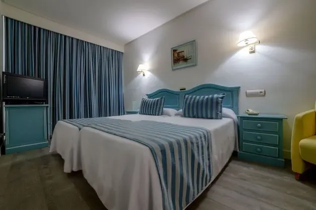 Tek Büyük Yataklı Oda, Deniz Manzaralı