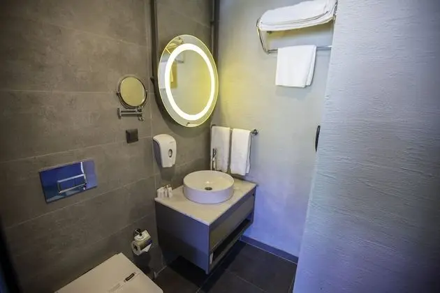 Deluxe Dört Kişilik Oda