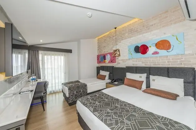 Deluxe Tek Büyük veya İki Ayrı Yataklı Oda