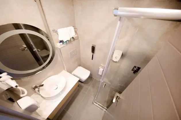 Deluxe Tek Büyük veya İki Ayrı Yataklı Oda