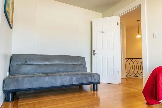 Apart Daire (Large and Bright 3 Bedroom With Room )