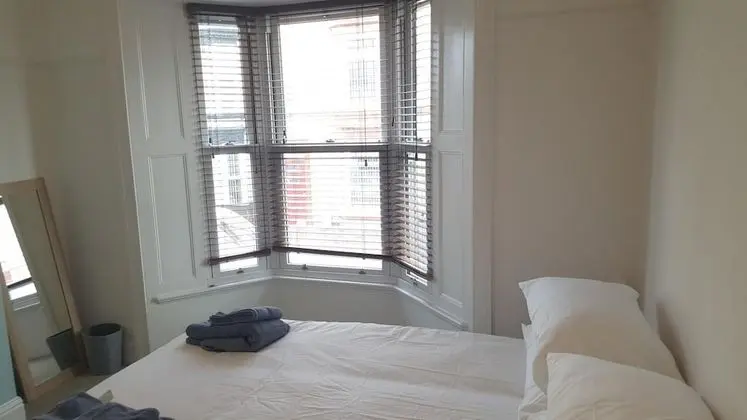 Ev (4 Bedrooms)