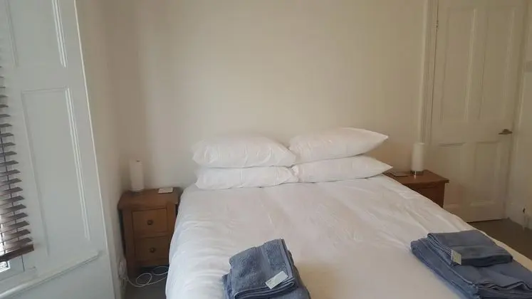 Ev (4 Bedrooms)