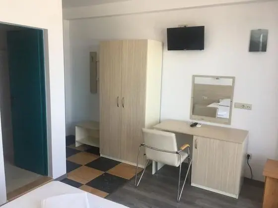 Standard Tek Büyük Yataklı Oda