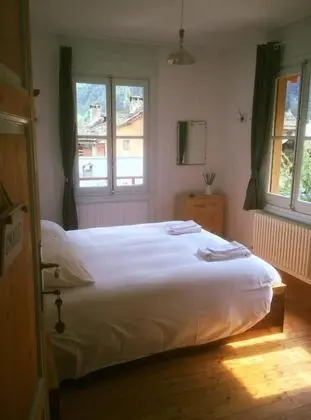 Tek Büyük Yataklı Oda, Ortak Banyo