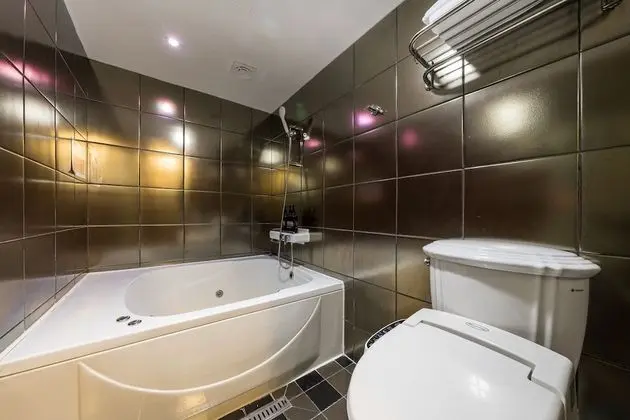 Real OTT Room