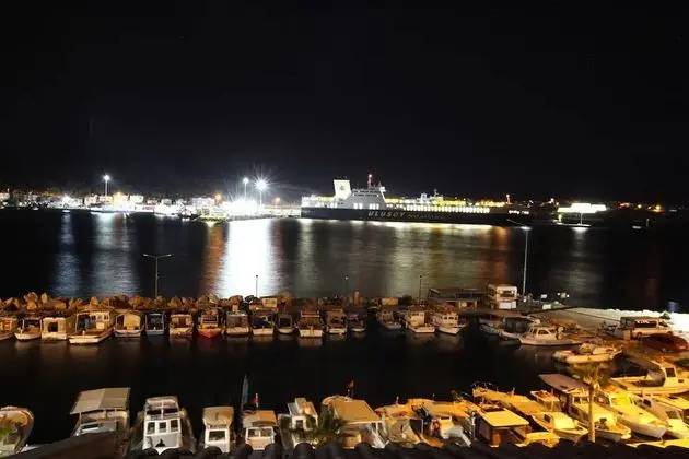 Deniz manzaralı Balkonlu Lüks çift kişilik oda