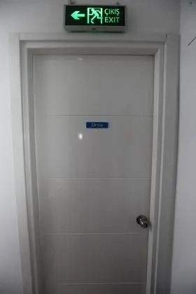 Ekonomik Oda,Kara Manzaralı,Balkonsuz