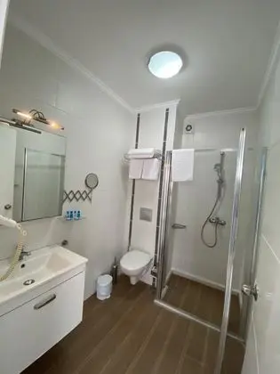 Ekonomik Oda,Kara Manzaralı,Balkonsuz