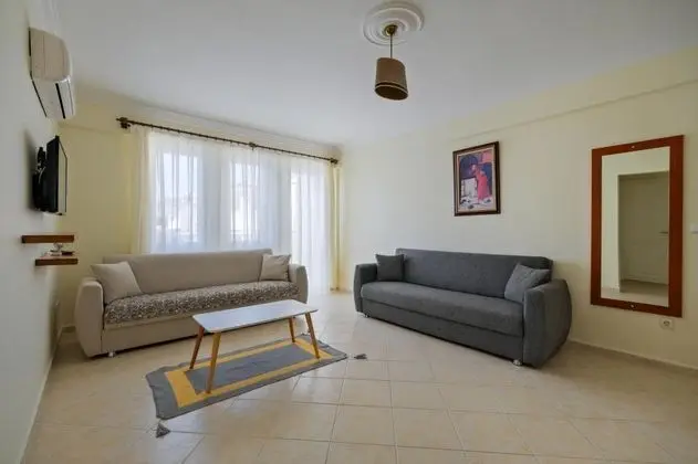 Standart Oda, Havuz veya Bahçe Manzaralı, Balkonlu