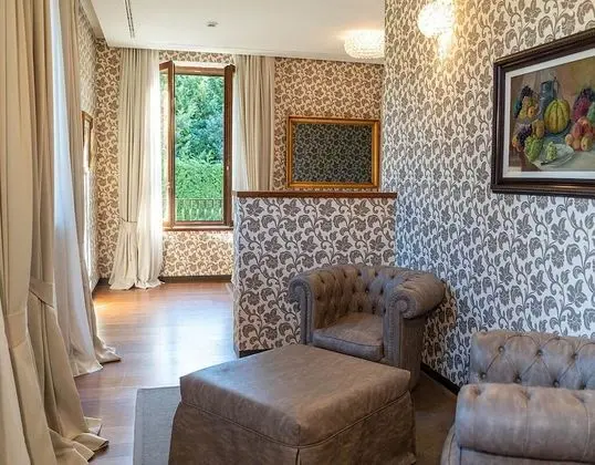 Junior Suite, Vista Lago Parziale