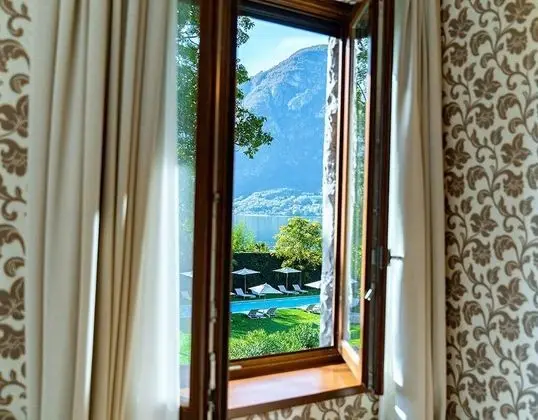 Junior Suite, Vista Lago Parziale