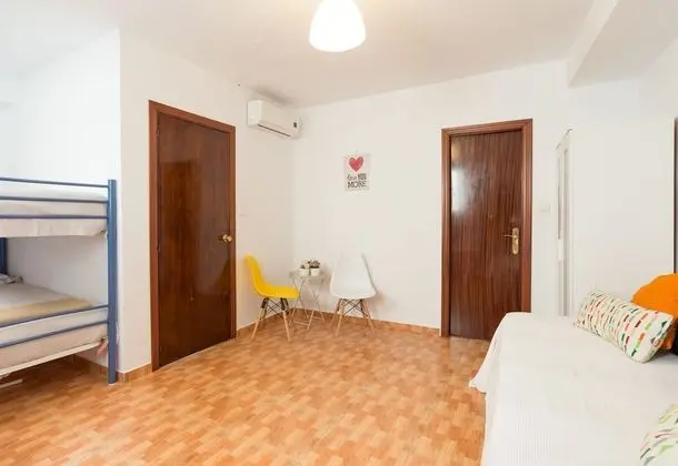 Apart Daire, 2 Yatak Odası, Sigara İçilmez