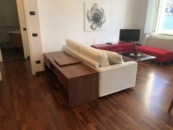 Apart Daire, 1 Yatak Odası, Balkon, Göl Manzaralı