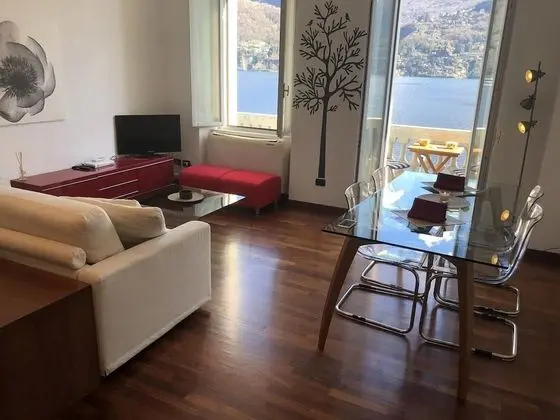 Apart Daire, 1 Yatak Odası, Balkon, Göl Manzaralı