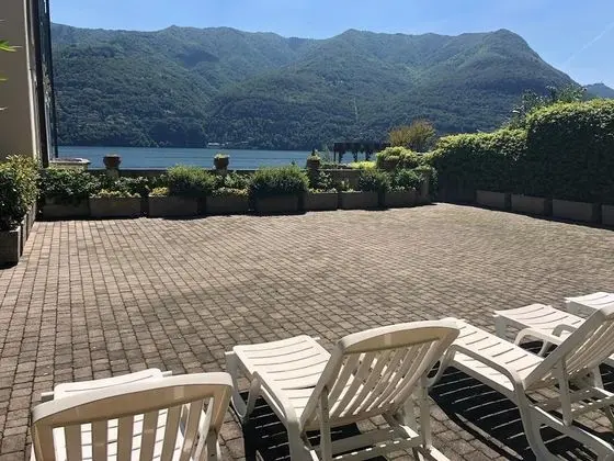 Apart Daire, 1 Yatak Odası, Balkon, Göl Manzaralı