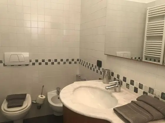 Apart Daire, 1 Yatak Odası, Balkon, Göl Manzaralı
