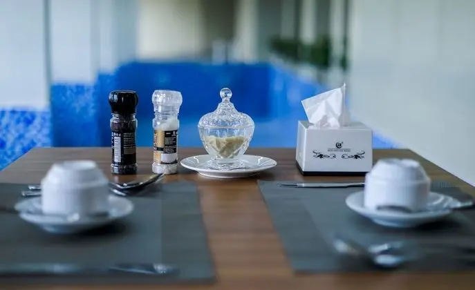 Luxury Tek Büyük Yataklı Oda, 1 En Büyük (King) Boy Yatak, Balkon, Okyanus Manzaralı