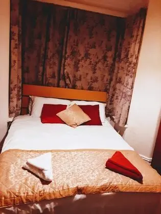 Economy Tek Büyük Yataklı Oda