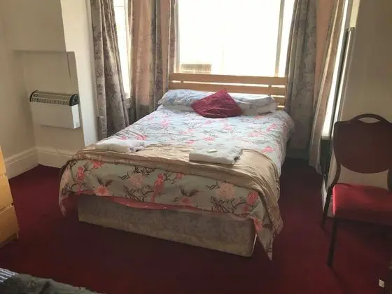 Economy Tek Büyük Yataklı Oda
