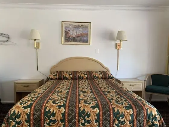 Oda, 1 Büyük (Queen) Boy Yatak, Sigara İçilmez