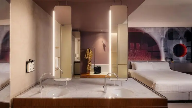 Süit, 1 En Büyük (King) Boy Yatak, Balkon, Şehir Manzaralı (High Floor)