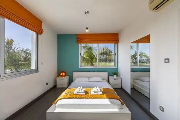 Villa, 4 Yatak Odası, Kişiye Özel Havuzlu