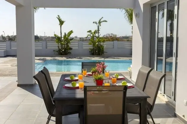 Villa, 4 Yatak Odası, Kişiye Özel Havuzlu