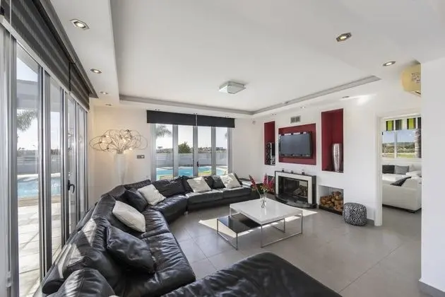 Villa, 4 Yatak Odası, Kişiye Özel Havuzlu
