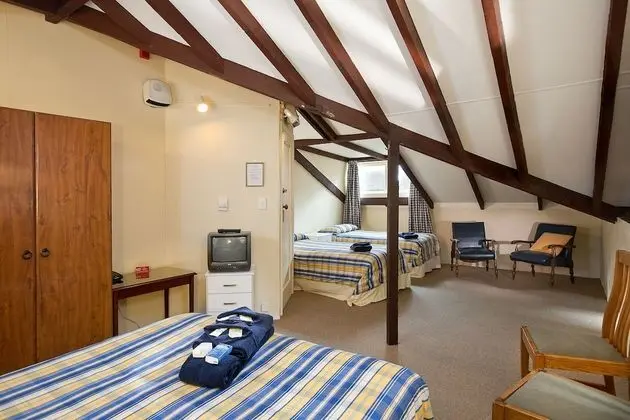 Stable Family Room, Shared Bathroom (includes Entry to Castle & Gardens)