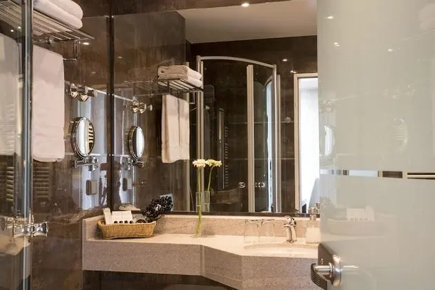 Comfort Tek Büyük Yataklı Oda, Özel Banyo