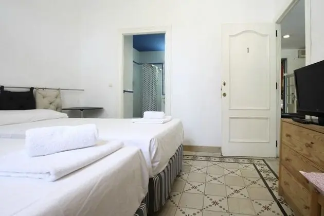Tek Büyük veya İki Ayrı Yataklı Oda