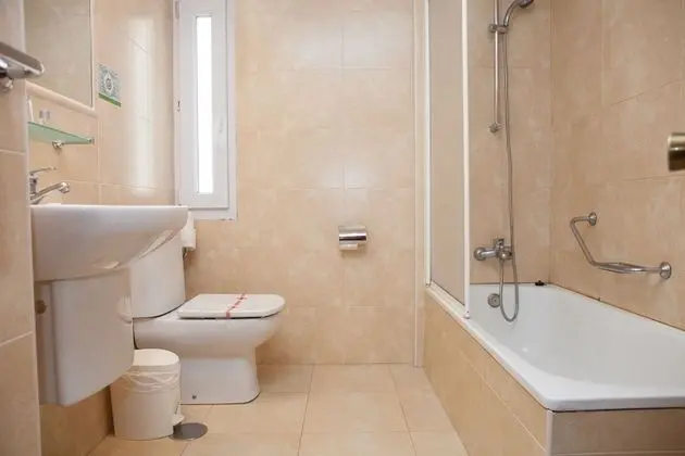 Standard Tek Büyük Yataklı Oda