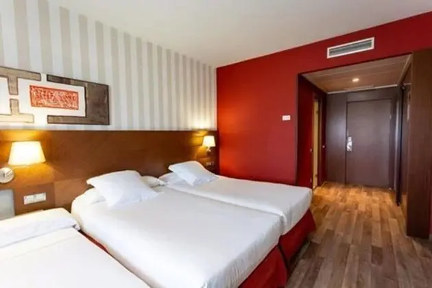 Üç Kişilik Oda (2 Adults and 1 Child)