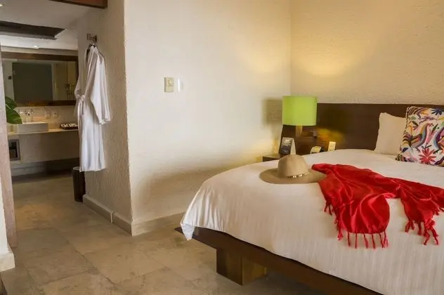 Brisas Beach Club One King Bed