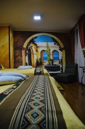 Üç Kişilik Oda