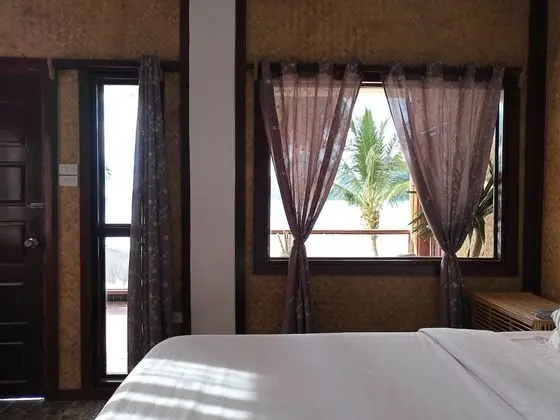 Comfort Tek Büyük Yataklı Oda, Havuz Kullanımı, Deniz Manzaralı