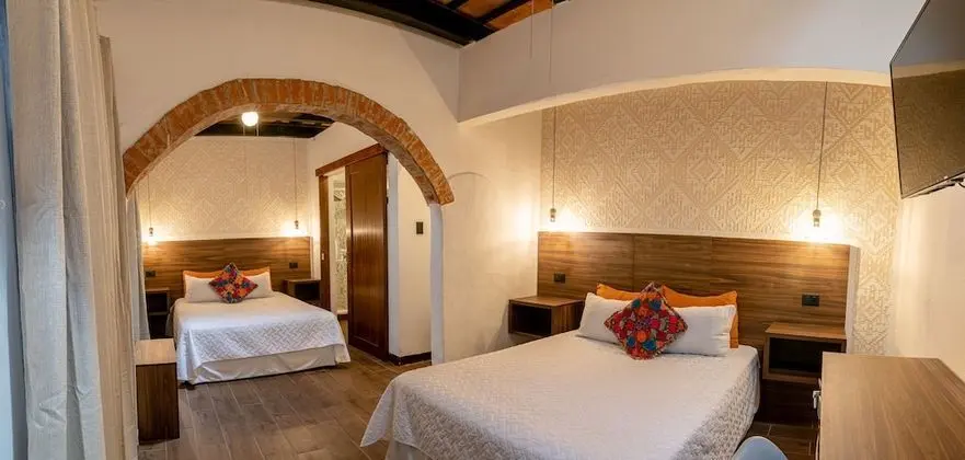Comfort Tek Büyük Yataklı Oda, Özel Banyo, Avlu