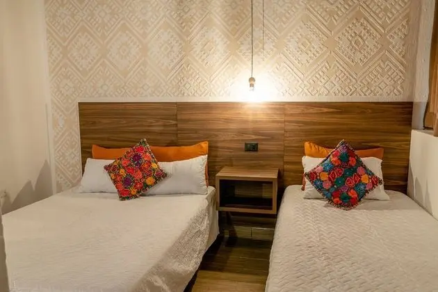 Comfort Üç Kişilik Oda, Özel Banyo, Avlu