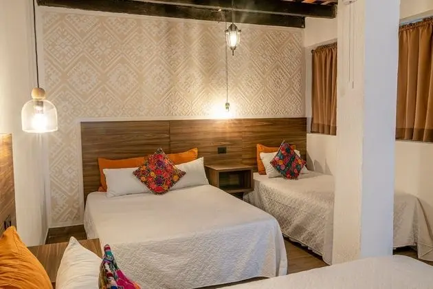 Comfort Üç Kişilik Oda, Özel Banyo, Avlu